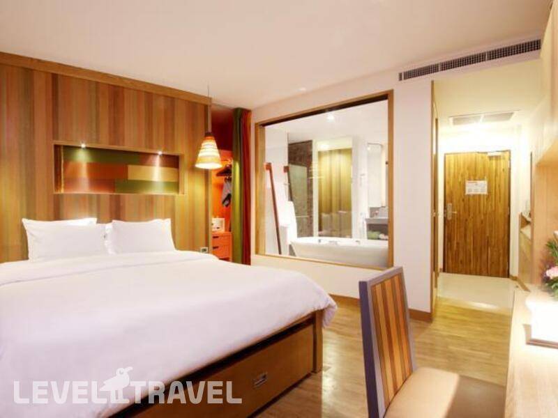 Фотография Patong Beach Hotel