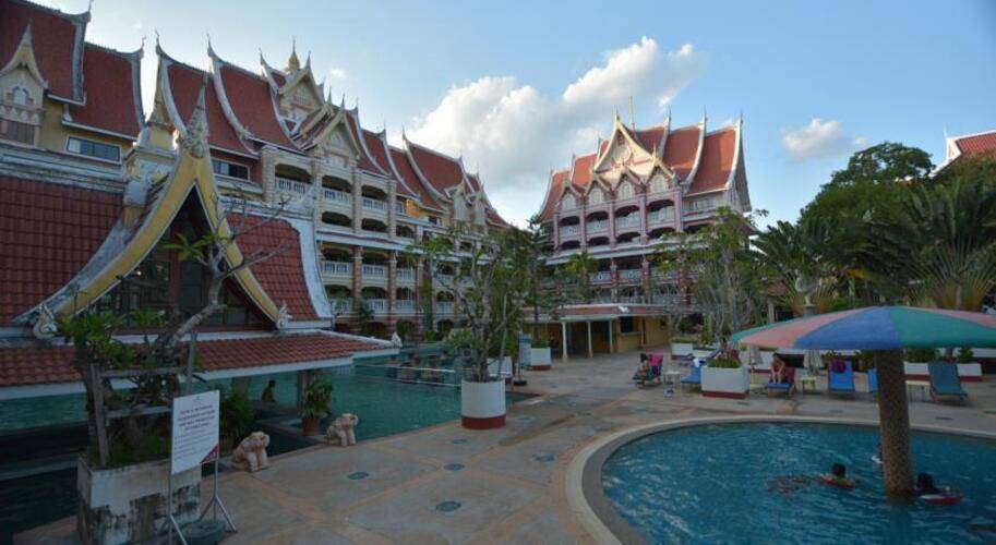 Aonang Ayodhaya Beach Resort