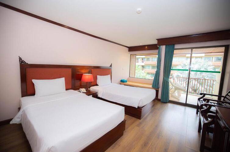Baumanburi Hotel