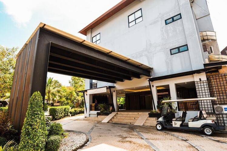 Ramada Aonang By Wyndham (Ex. Aonang Nagapura Resort & Spa)