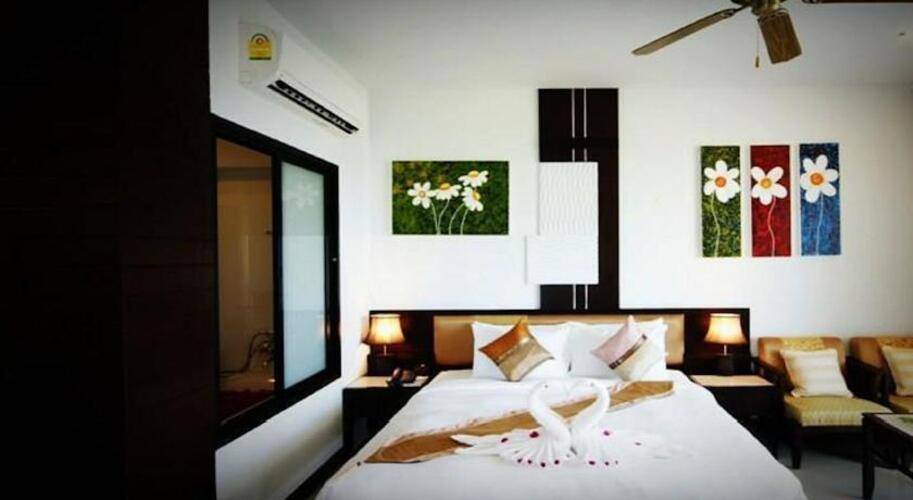 Palm Paradise Resort