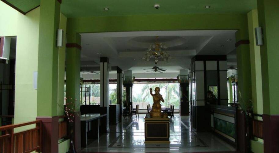 Palm Paradise Resort