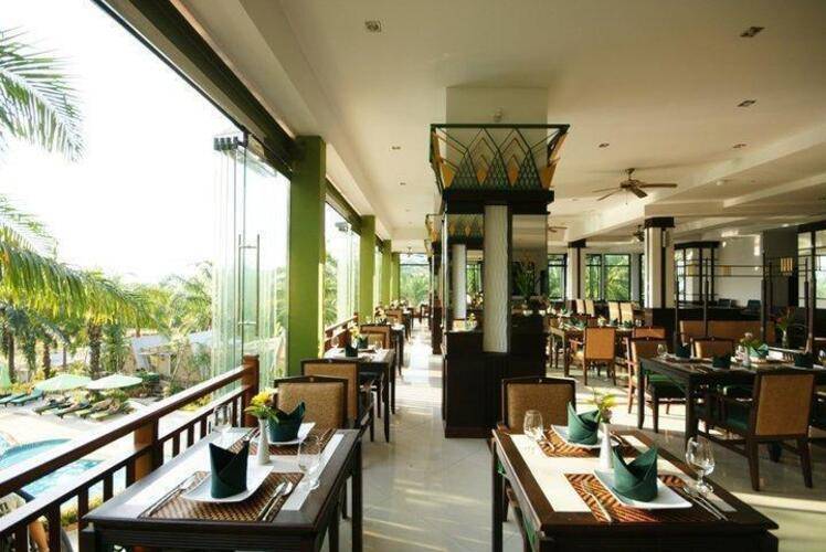 Palm Paradise Resort