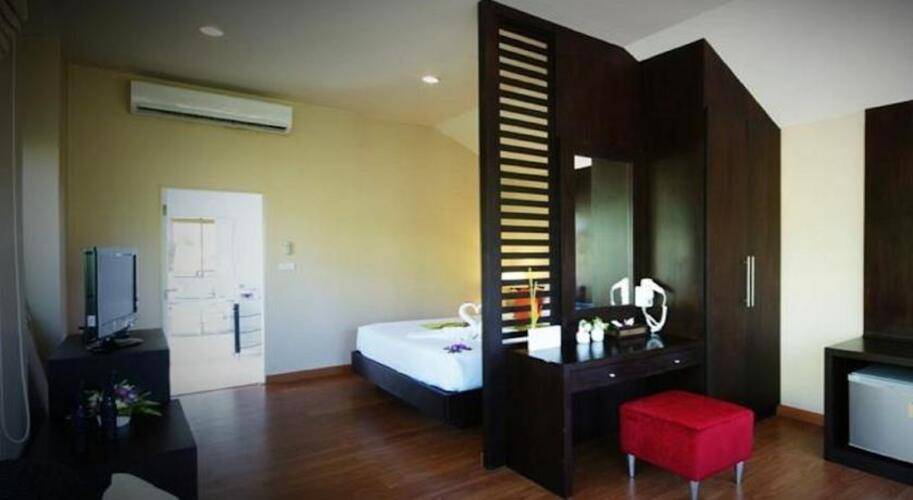 Palm Paradise Resort