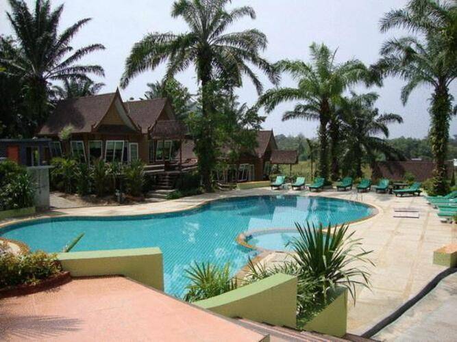 Palm Paradise Resort