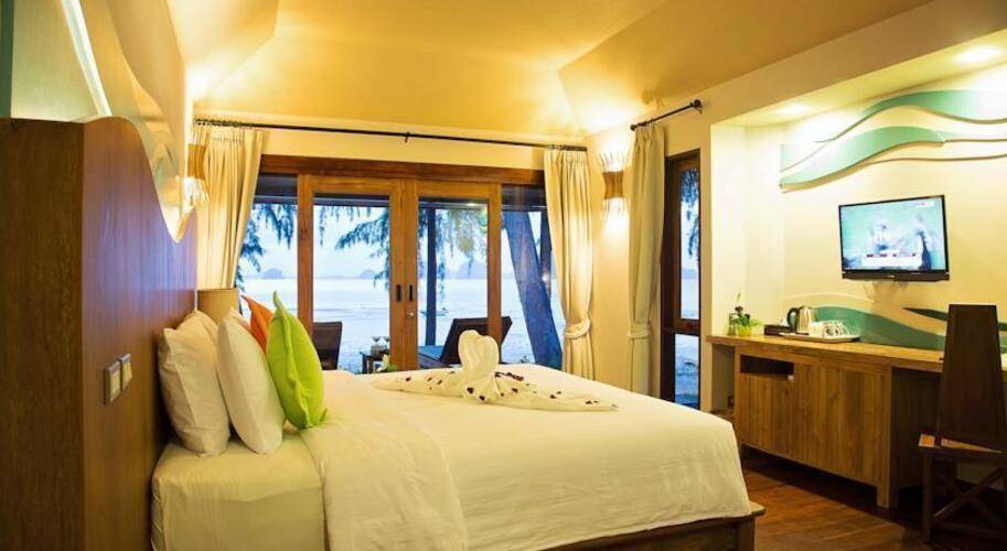 Tup Kaek Sunset Beach Resort & Spa