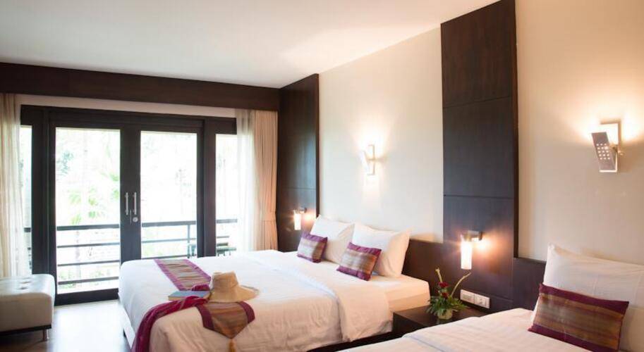 Tup Kaek Sunset Beach Resort & Spa