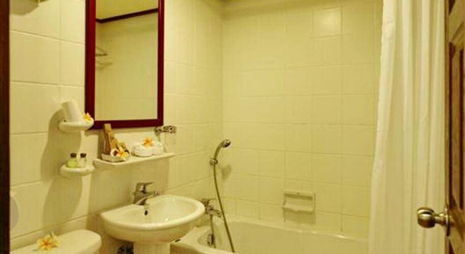 Tup Kaek Sunset Beach Resort & Spa