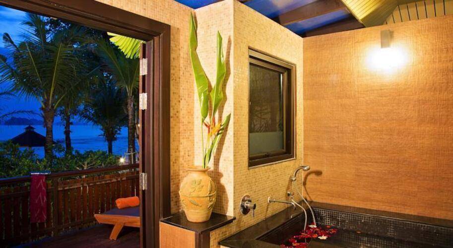 Tup Kaek Sunset Beach Resort & Spa