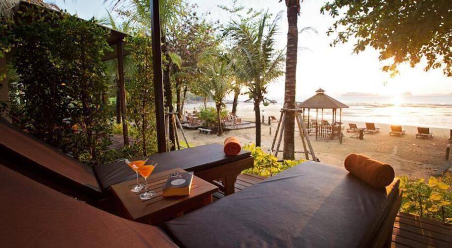 Tup Kaek Sunset Beach Resort & Spa