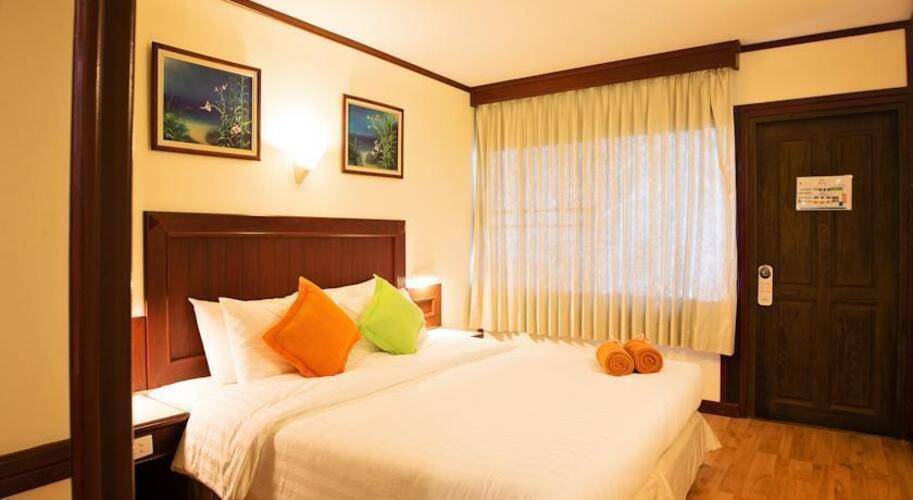 Tup Kaek Sunset Beach Resort & Spa