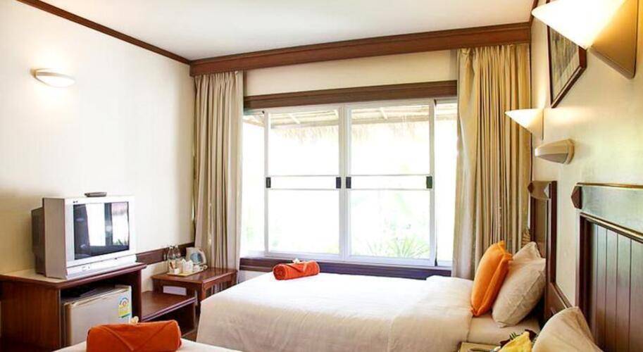 Tup Kaek Sunset Beach Resort & Spa