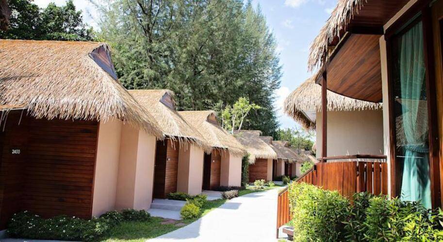 Tup Kaek Sunset Beach Resort & Spa