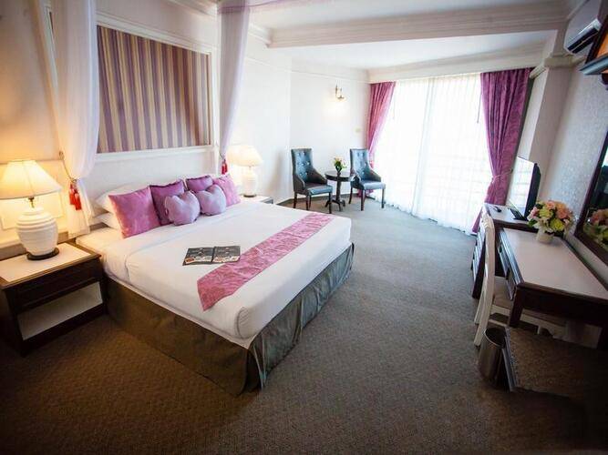 First Pacific Hotel And Convention (Ex. Town In Town Hotel Pattaya)
