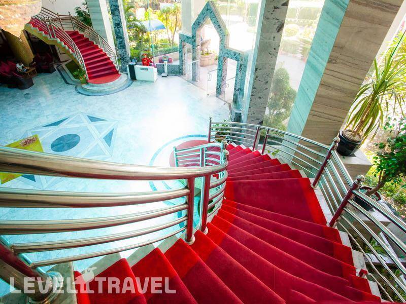 Фотография First Pacific Hotel And Convention (Ex. Town In Town Hotel Pattaya) Фотография First Pacific Hotel And Convention (Ex. Town In Town Hotel Pattaya)