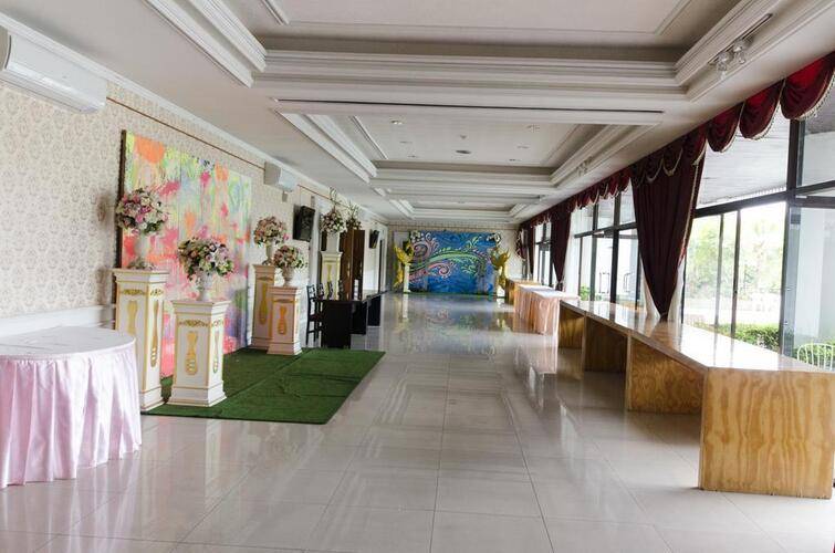 First Pacific Hotel And Convention (Ex. Town In Town Hotel Pattaya)