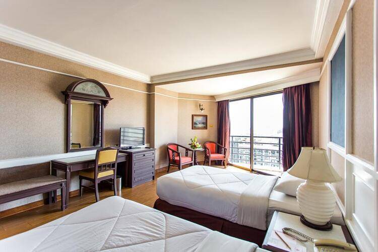 First Pacific Hotel And Convention (Ex. Town In Town Hotel Pattaya)