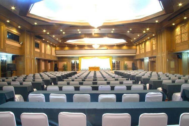 First Pacific Hotel And Convention (Ex. Town In Town Hotel Pattaya)