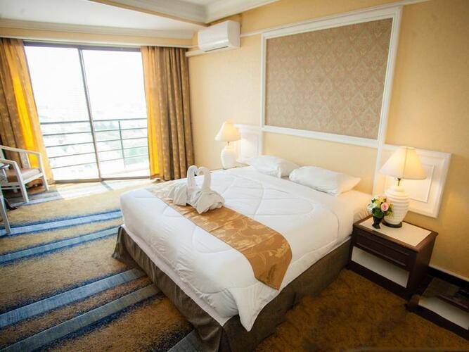First Pacific Hotel And Convention (Ex. Town In Town Hotel Pattaya)