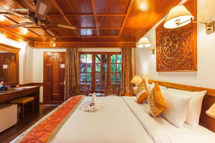 Tropica Bungalow Hotel