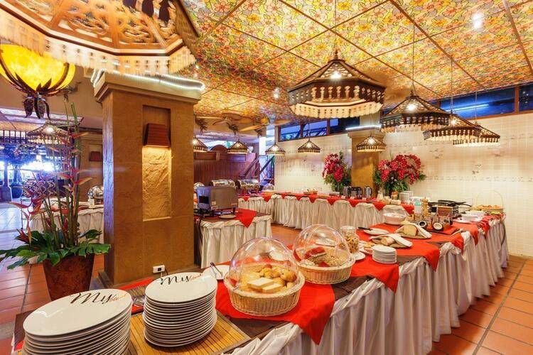 Tropica Bungalow Hotel