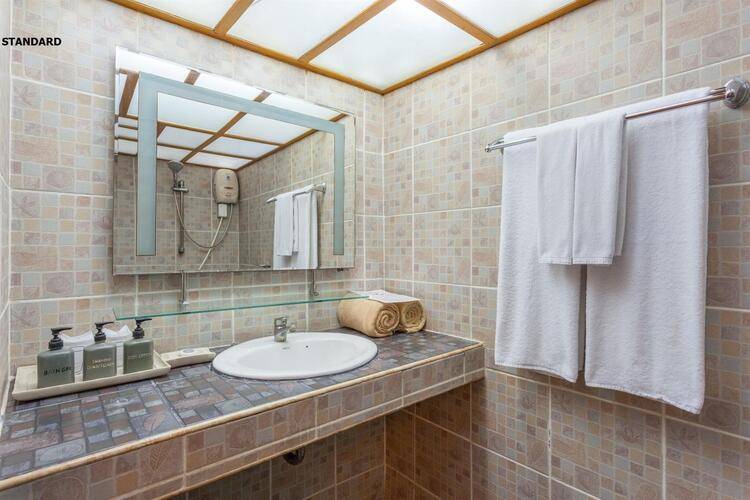 Tropica Bungalow Hotel