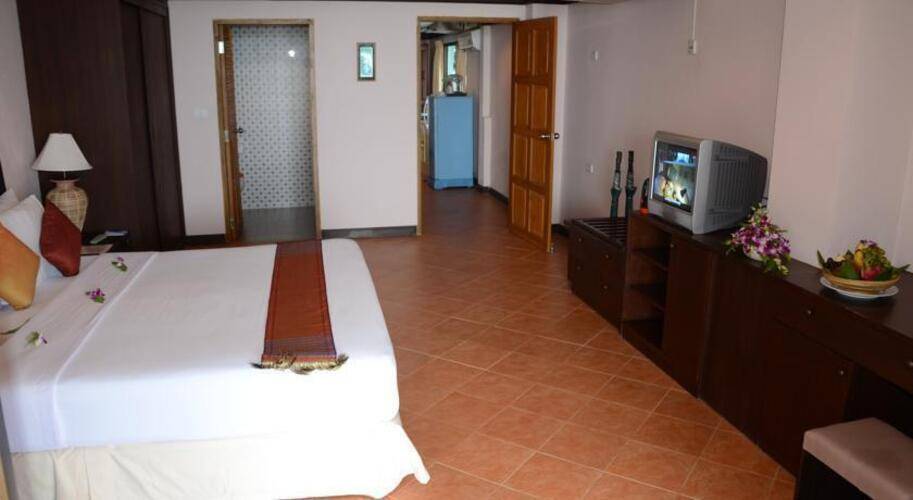 Karon Sea Sands Resort