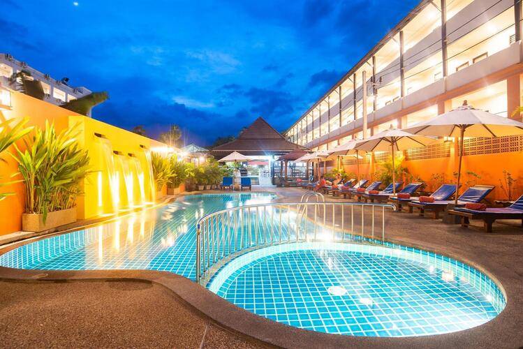 Kata Silver Sand Hotel