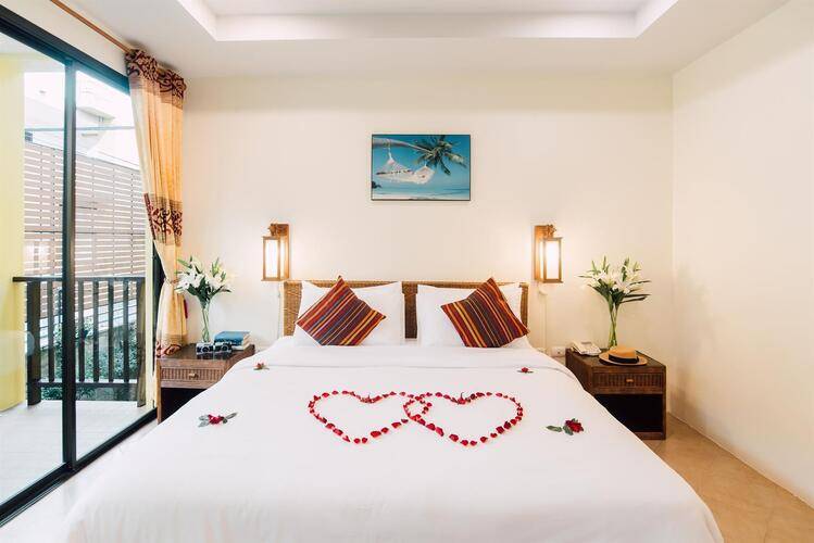 Kata Silver Sand Hotel