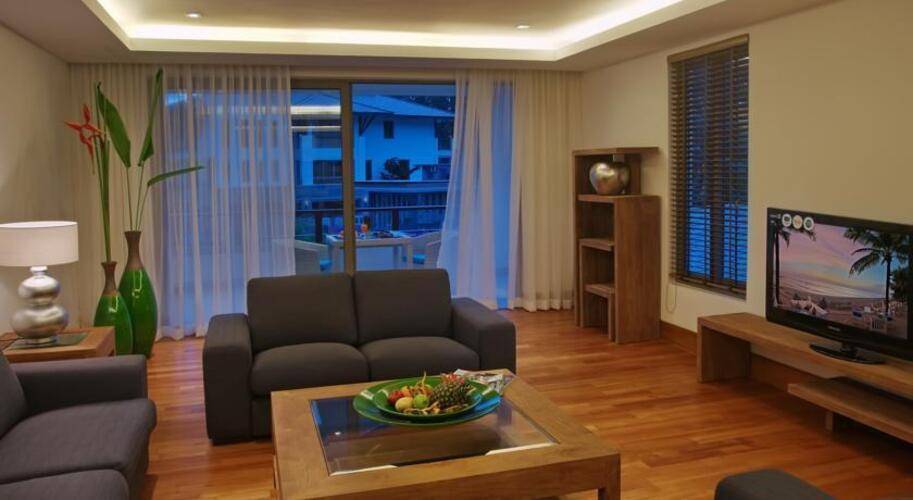 Pearl Of Naithon Hotel