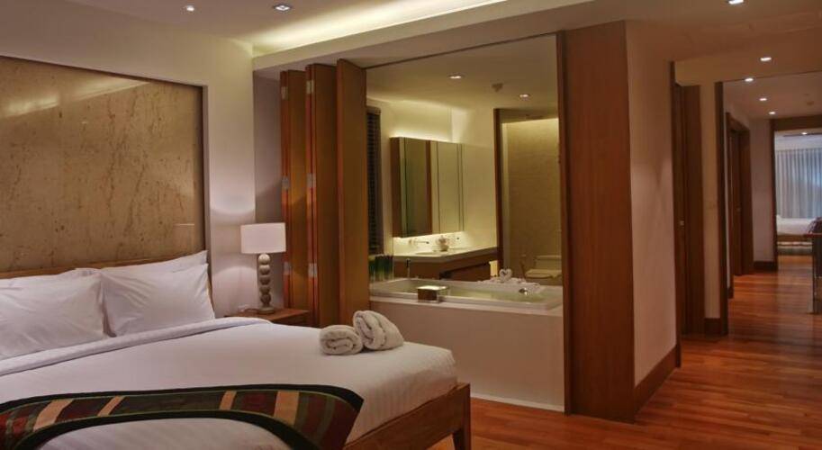 Pearl Of Naithon Hotel