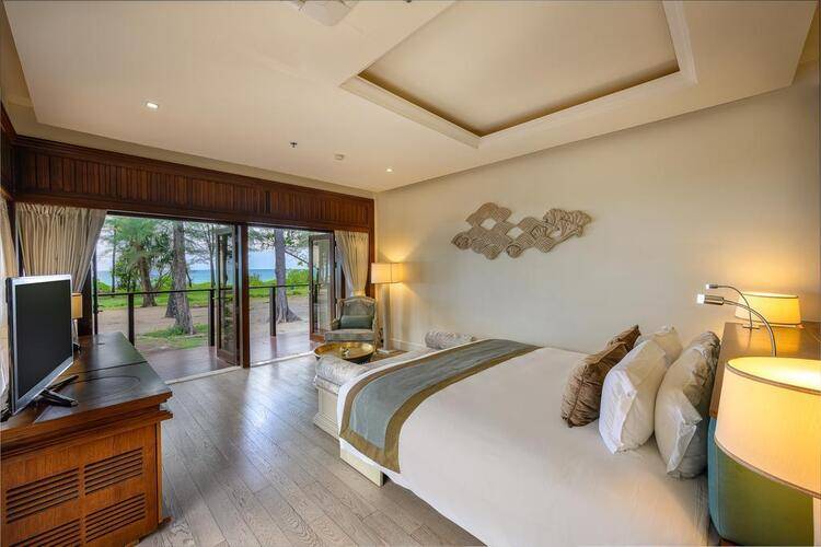 Maikhao Dream Villa Resort & Spa
