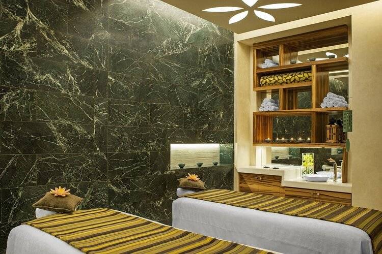 Westin Abu Dhabi Golf Resort & Spa