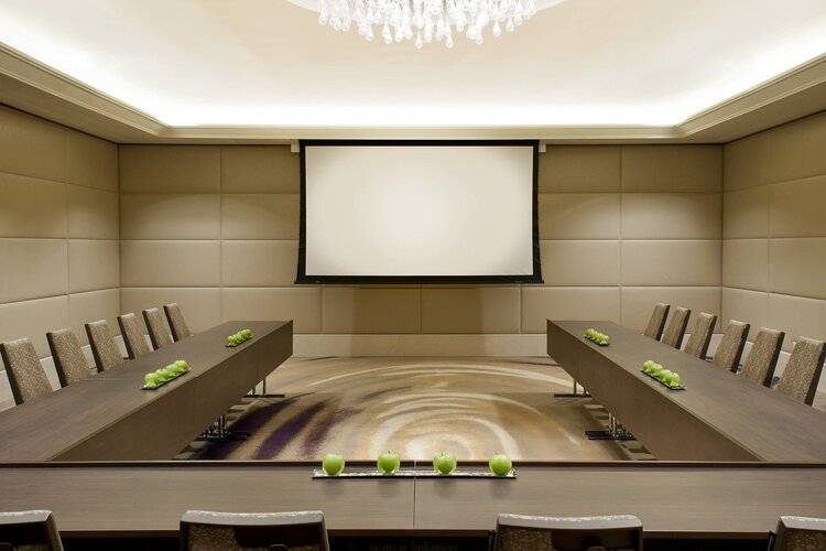 Westin Abu Dhabi Golf Resort & Spa