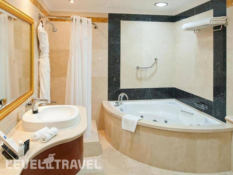 Фотография Holiday Inn Bur Dubai Embassy District