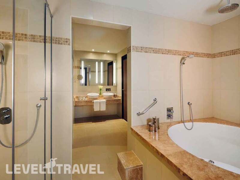 Фотография Avani Hotel Deira ( Ex. Movenpick Hotel Deira)