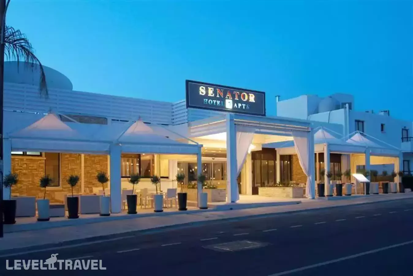 Senator Hotel Apartments