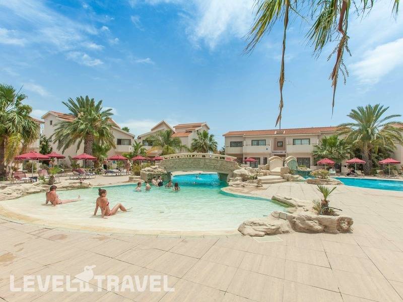Фотография Crown Resort Henipa