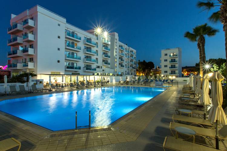 Kapetanios Bay Hotel