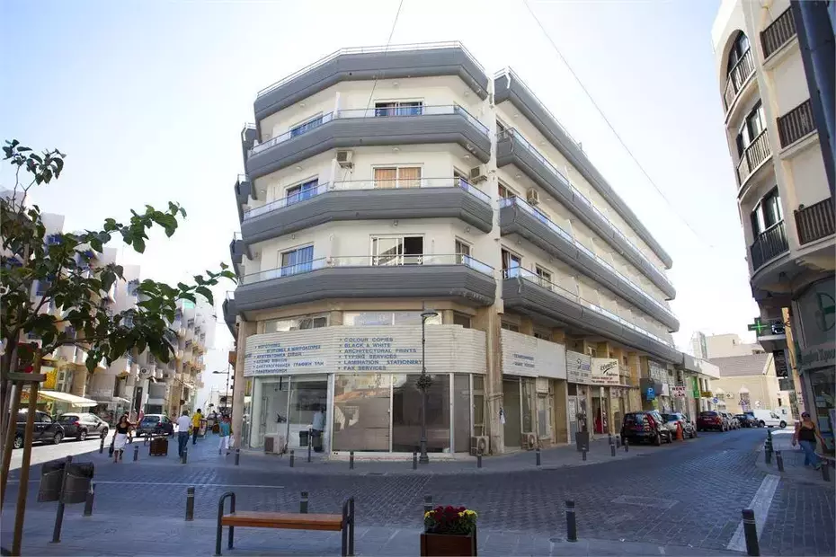 Blazer Residence Apts (Ex. Petrou Aparthotel)