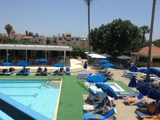 Kissos Hotel