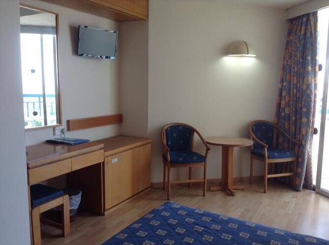 Kissos Hotel