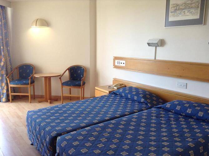 Kissos Hotel