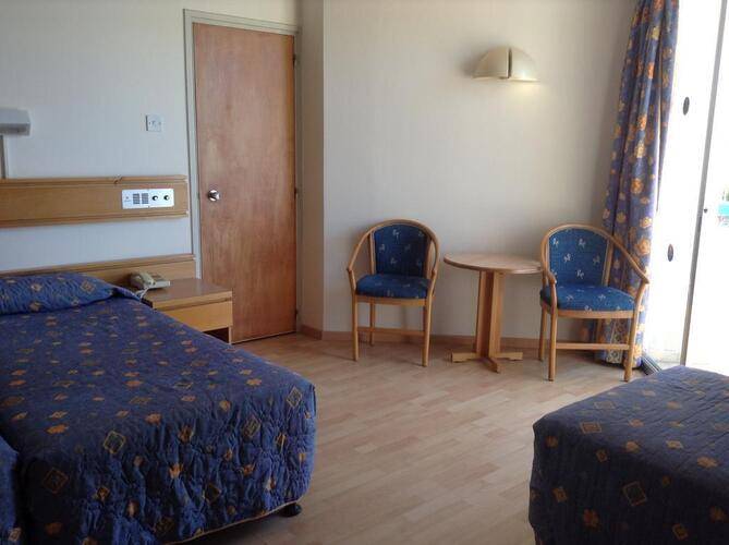 Kissos Hotel