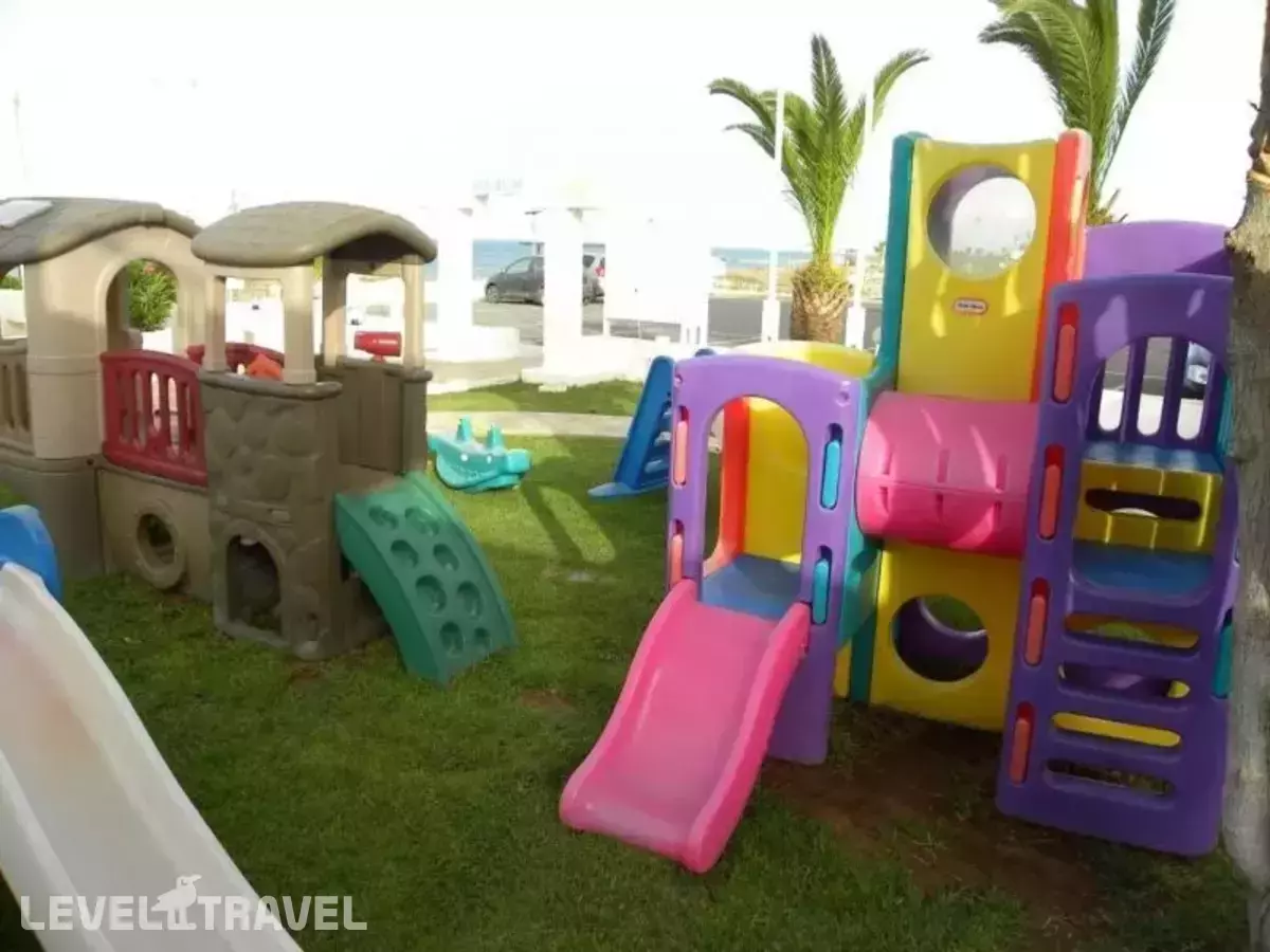 Pola Costa Beach Hotel Apts