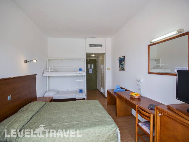 Фотография Adelais Bay Hotel