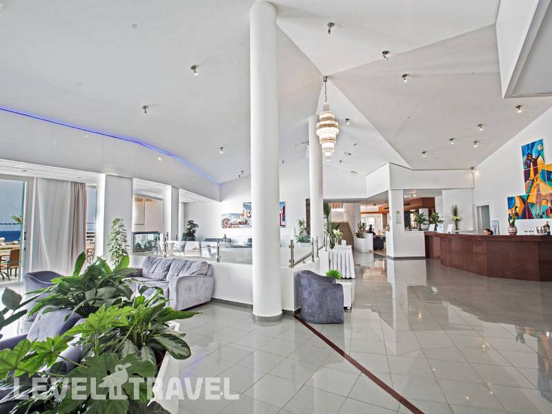 Фотография Adelais Bay Hotel