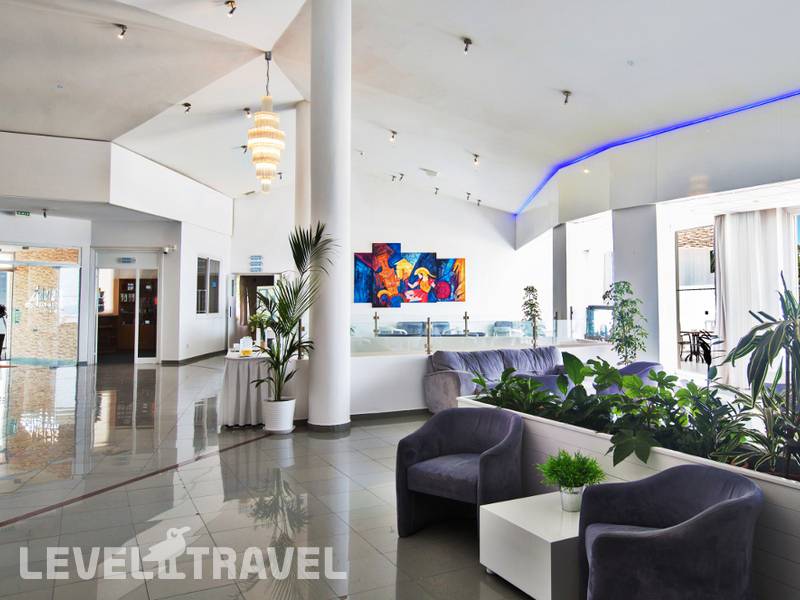 Фотография Adelais Bay Hotel