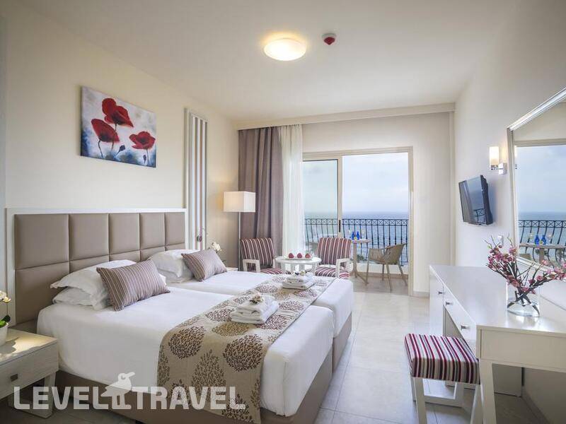 Фотография Aquamare Beach Hotel & Spa