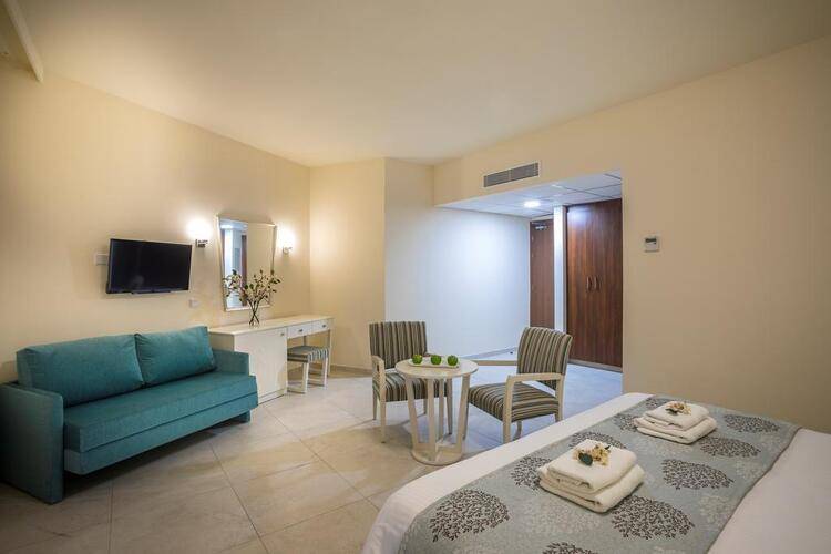 Aquamare Beach Hotel & Spa